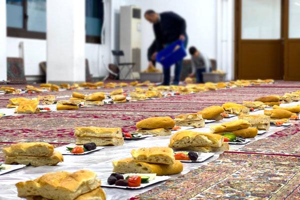 برگزاری مراسم افطار ویژه ماه مبارک رمضان
